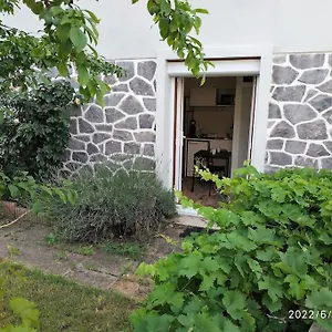 Grand Avec Jardin Et Entree Privative A Noter Reservations De 3 Nuits Minimum Clermont-Ferrand